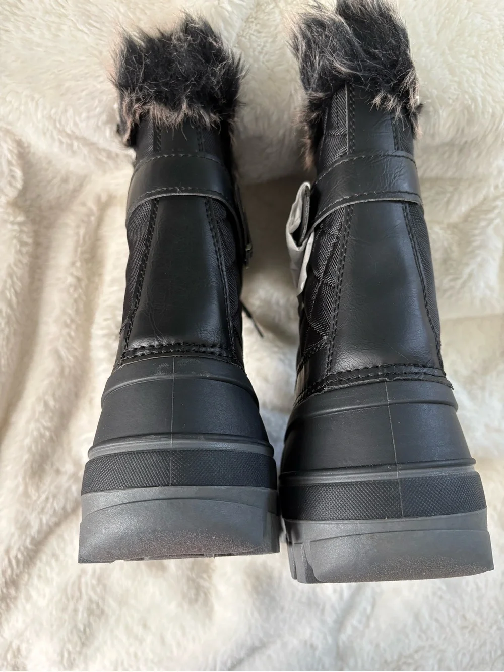 NWOT Black Faux Fur Trim Winter Snow Boots Waterproof Lug Sole Lace-Up, Sz: 6